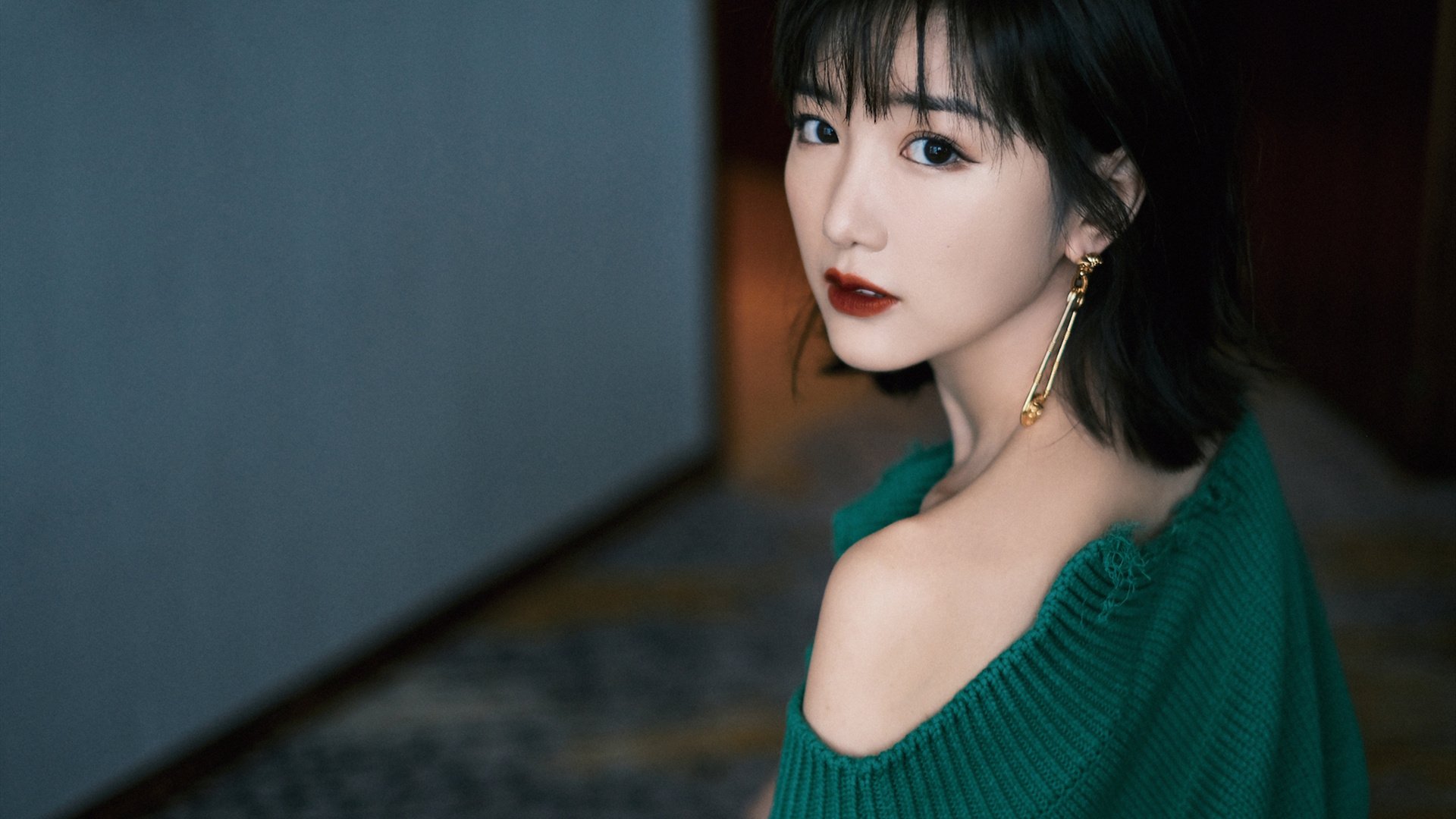 乐鱼体育在线官网-法甲新星崛起：未来领袖闪耀绿茵！，法甲新logo